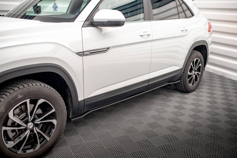 Maxton Seitenschweller Ansatz für Volkswagen Atlas Cross Sport schwarz Hochglanz VW-AT-1-CRS-SD1-G