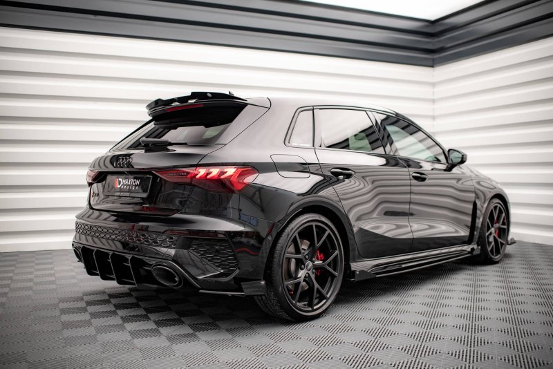 Maxton Side Flaps Audi RS3 Sportback 8Y schwarz Hochglanz AURS38YCNC-SRF1-G