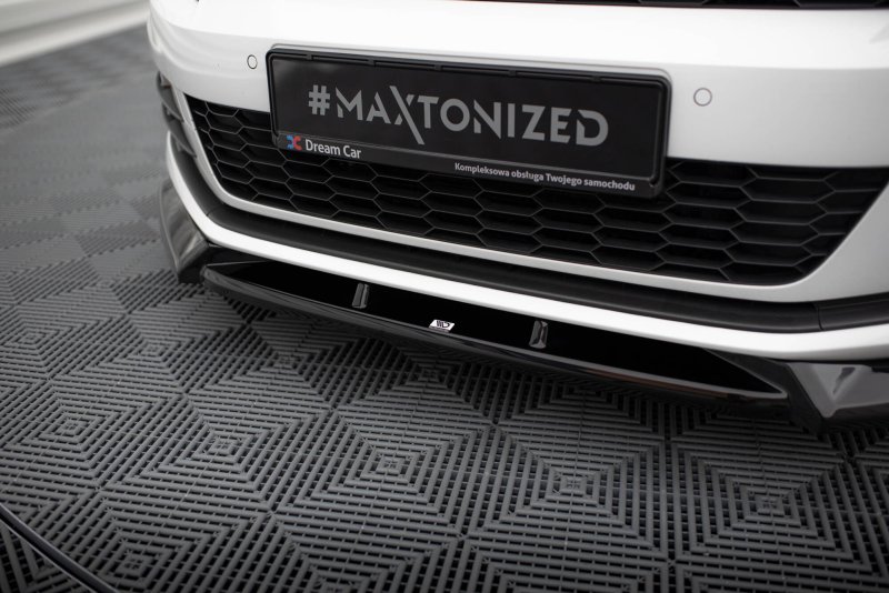 Maxton Front Ansatz V.2 VW Scirocco Mk3 Facelift schwarz Hochglanz VW-SC-3F-FD2-G