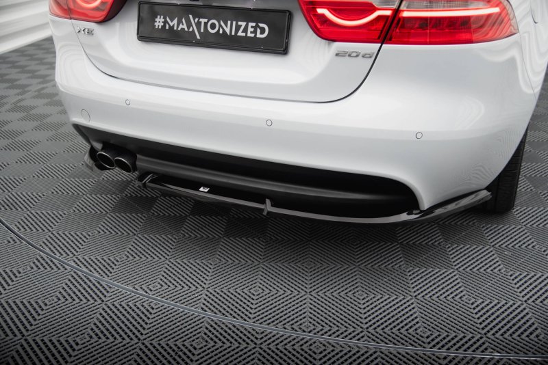 Maxton Heck Ansatz Flaps Diffusor Jaguar XE R-Sport X760 schwarz Hochglanz JA-XE-1-RSPORT-RSD1-G