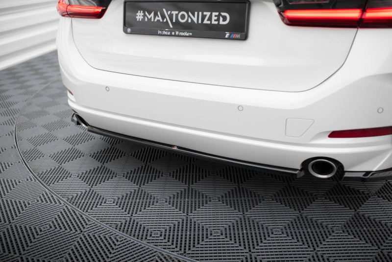 Maxton Mittlerer Cup Diffusor Heck Ansatz BMW 3er Limousine / Touring G20 / G21 Facelift schwarz Hochglanz BM-3-21F-RD1-G