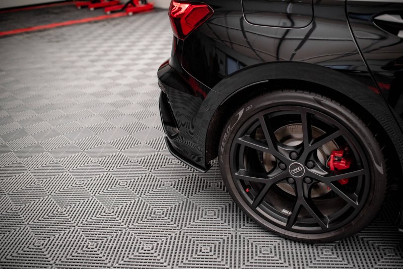 Maxton Street Pro Heck Ansatz Flaps Diffusor für Audi RS3 Sportback 8Y AURS38YCNC-RSD1BRB