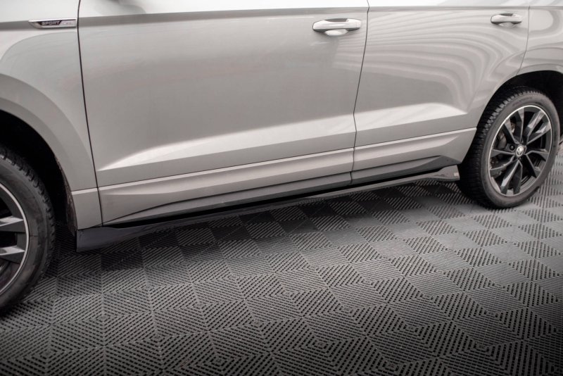 Maxton Seitenschweller Ansatz für Skoda Karoq Sportline Mk1 Facelift schwarz Hochglanz SK-KA-1F-SL-SD1-G
