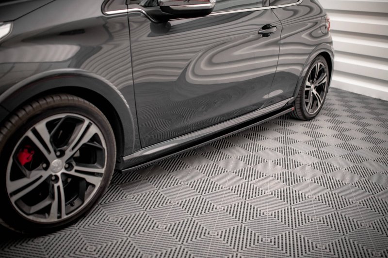 Maxton Seitenschweller Ansatz für Peugeot 208 GTi Mk1 schwarz Hochglanz PE-208-1-GTI-SD1-G
