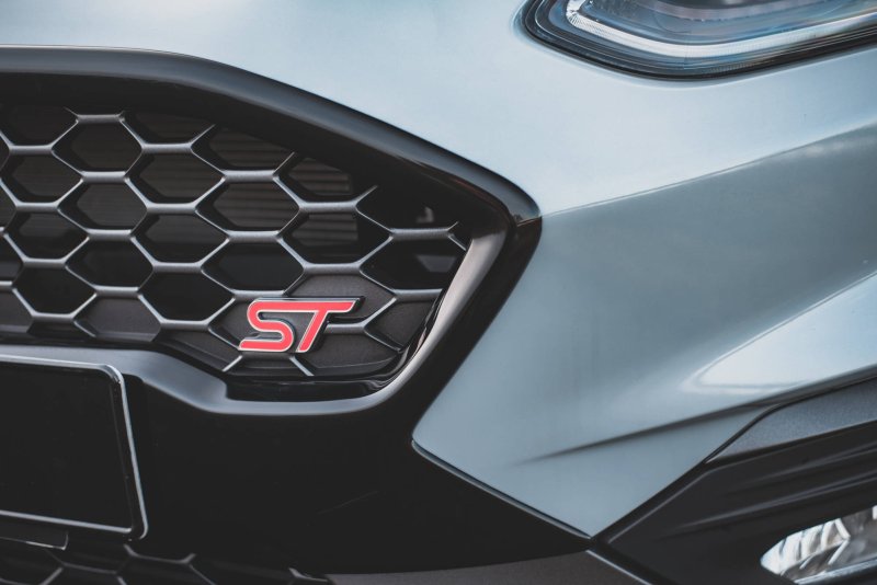 Maxton Front Grill Ford Fiesta ST Mk8 schwarz Hochglanz FO-FI-8-ST-G1-G