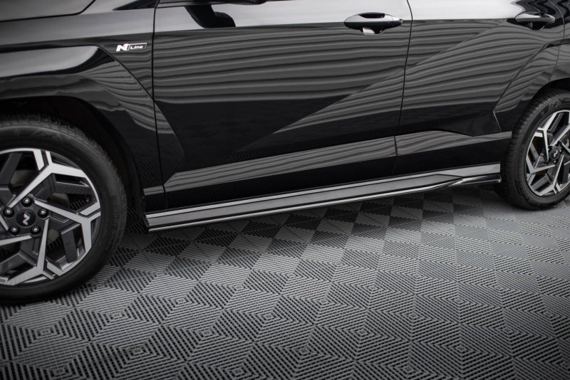 Maxton Seitenschweller Ansatz Hyundai Kona N-line Mk2 schwarz Hochglanz HY-KO-2-NLINE-SD1-G