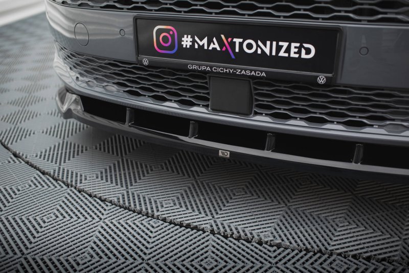 Maxton Front Ansatz V.2 VW Multivan T7 schwarz Hochglanz VW-MU-T7-FD2-G