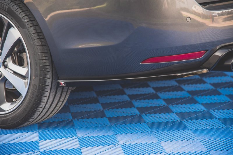 Maxton Heck Ansatz Flaps Diffusor V.2 für Peugeot 308 SW Mk2 Facelift schwarz Hochglanz PE-308-2F-SW-RSD2-G
