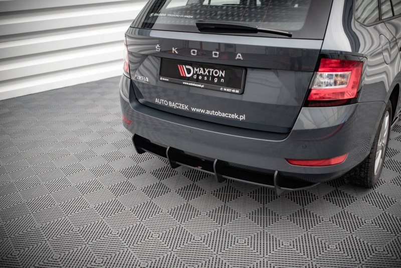 Maxton Street Pro Heckschürze für Skoda Fabia Combi Mk3 Facelift SKAFA3FKCNC-RS1B+BRBI