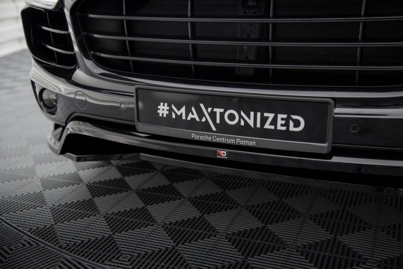 Maxton Front Ansatz Porsche Cayenne Mk2 Facelift schwarz Hochglanz PO-CAY-2F-FD1G+FD1R-G
