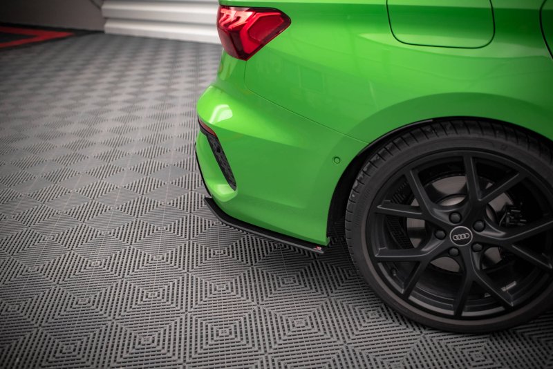 Maxton Street Pro Heck Ansatz Flaps Diffusor für Audi RS3 Limousine 8Y AURS38YSCNC-RSD1BRB