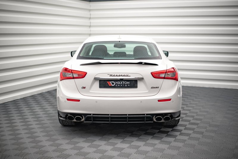 Maxton Spoiler CAP für Maserati Ghibli Mk3 schwarz Hochglanz MA-GH-1-CAP1-G