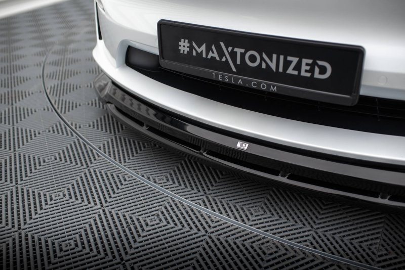 Preview: Maxton Front Ansatz V.1 Tesla Model X Mk1 Facelift schwarz Hochglanz TE-MODELX-1F-FD1G+FD1R-G