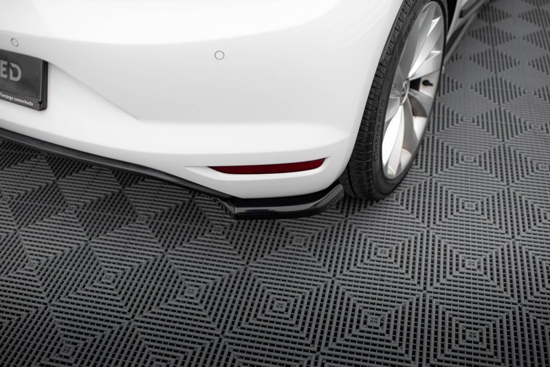 Maxton Heck Ansatz Flaps Diffusor V.1 VW Scirocco Mk3 Facelift schwarz Hochglanz VW-SC-3F-RSD1-G