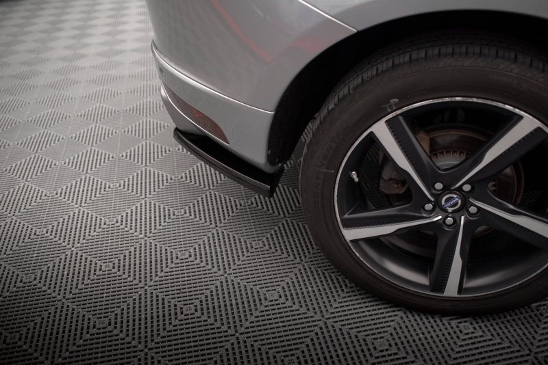 Maxton Heck Ansatz Flaps Diffusor für Volvo XC60 R-Design Mk1 Facelift  schwarz Hochglanz VO-XC60-1F-RDESIGN-RSD1-G