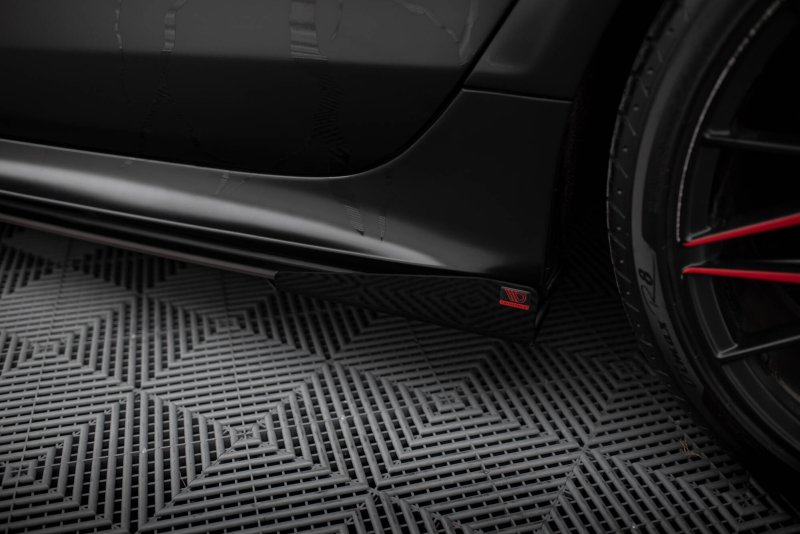 Maxton Side Flaps Audi A7 RS7 Look C7 schwarz Hochglanz AUA7C7SLINECNC-SF1-G