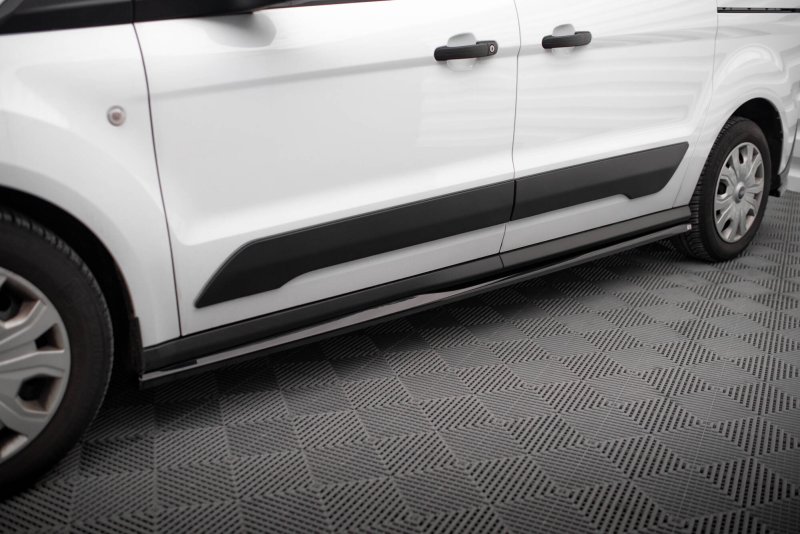 Maxton Seitenschweller Ansatz Ford Transit Connect L2 Mk2 Facelift schwarz Hochglanz FO-TR-CON-3-SD1-G