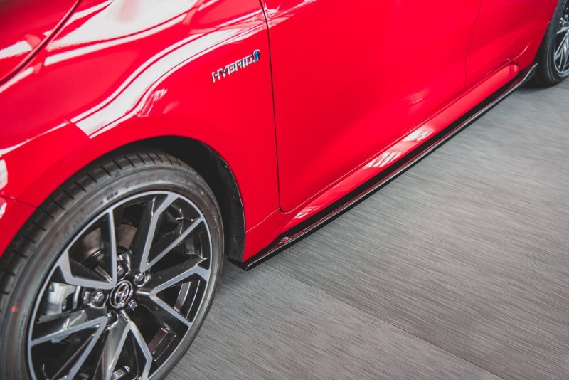 Maxton Seitenschweller Ansatz für Toyota Corolla XII Hatchback schwarz Hochglanz TO-CO-12-HB-SD1-G