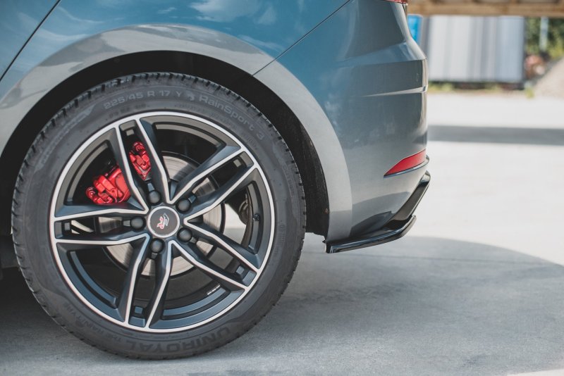 Maxton Heck Ansatz Flaps Diffusor für SEAT Leon Mk3 FR Facelift schwarz Hochglanz SE-LE-3F-FR-RSD1-G