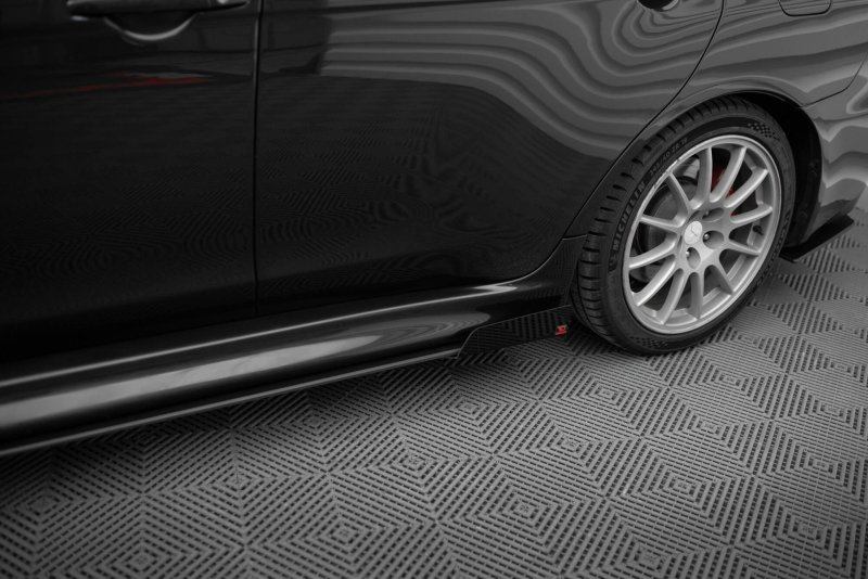 Preview: Maxton Side Flaps Mitsubishi Lancer EVO X schwarz Hochglanz MILA10EVOCNC-SF1-G