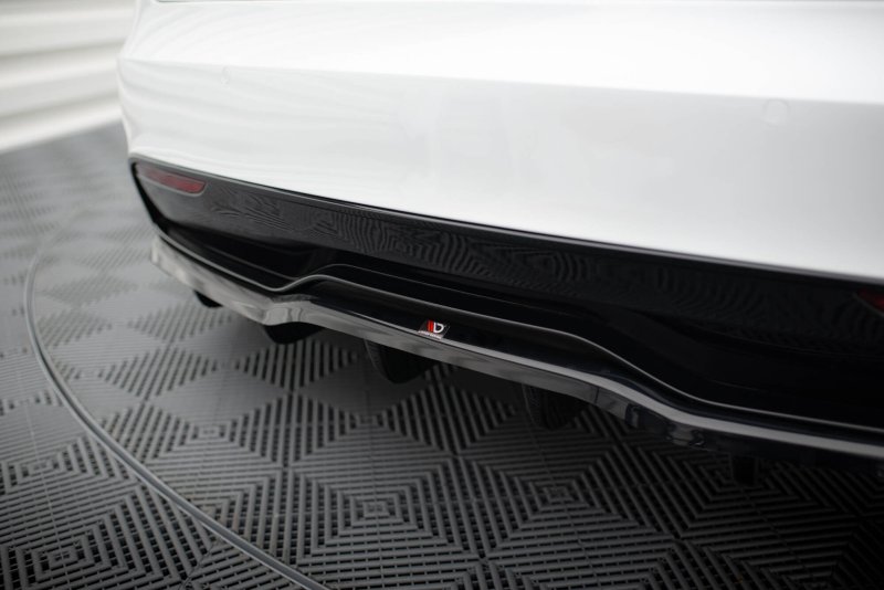 Maxton Mittlerer Cup Diffusor Heck Ansatz V.1 Tesla Model S Plaid Mk1 Facelift schwarz Hochglanz TE-MODELS-1F2-PL-RD1G+RD3-G