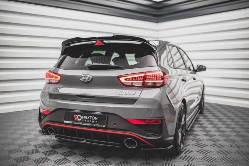 Maxton Heck Ansatz Flaps Diffusor V.2 für Hyundai I30 N Hatchback Mk3 Facelift schwarz Hochglanz HY-I30-3F-N-RSD2-G