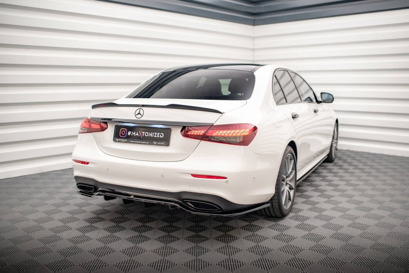 Maxton Spoiler CAP für Mercedes-Benz E Limousine AMG-Line W213 Facelift schwarz Hochglanz ME-E-213F-AMGLINE-CAP1-G