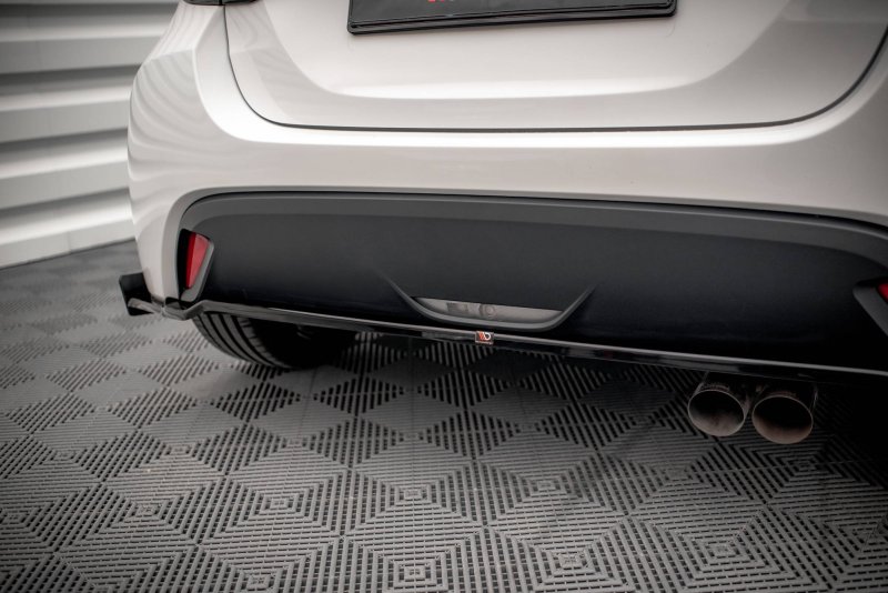 Maxton Mittlerer Diffusor Heck Ansatz V.1 +Flaps für  Toyota Yaris Mk4 TO-YA-4-RD1G+RS