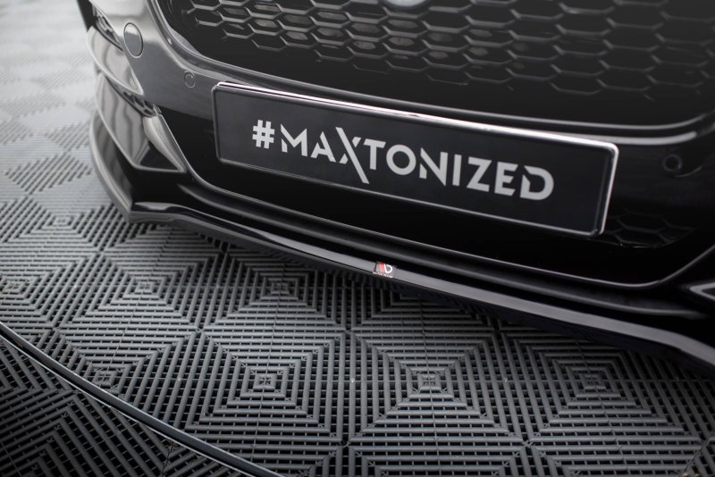 Maxton Front Ansatz V.1 Jaguar XE X760 Facelift schwarz Hochglanz JA-XE-1F-FD1-G