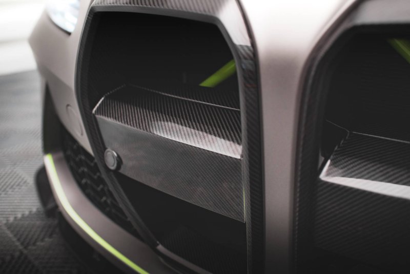 Maxton Carbon Fiber Front Grill + License Plate Holder Base BMW M4 G82  / M3 G80 CF-BM-4-G82-M-G1-245V-P