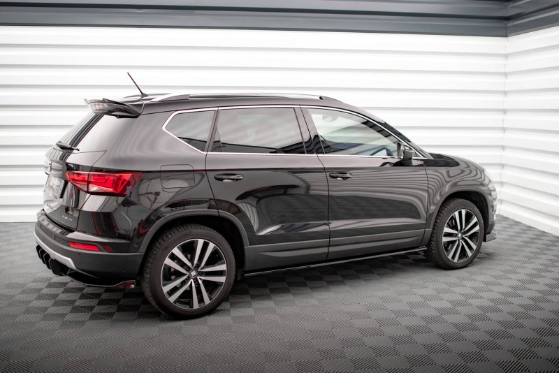 Maxton Seitenschweller Ansatz für Seat Ateca Mk1 schwarz Hochglanz SE-AT-1-SD1-G