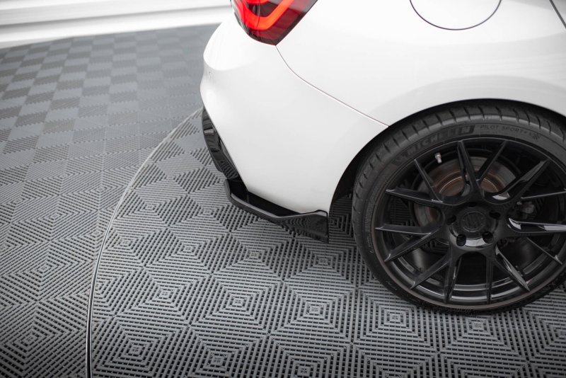 Maxton Heck Ansatz Flaps Diffusor (heckansatz V.3) BMW 1er M-Paket / M140i F20 Facelift schwarz Hochglanz BM-1-F20F-M-RSD4-G
