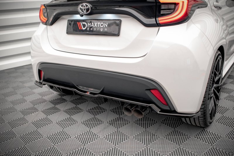 Maxton Mittlerer Diffusor Heck Ansatz DTM Look für V.2 Toyota Yaris Mk4 schwarz Hochglanz TO-YA-4-RD2G+RD3-G