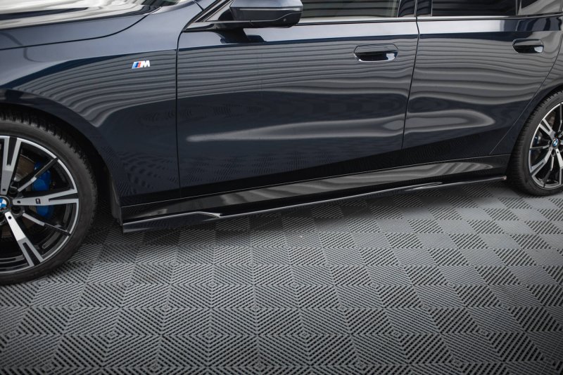 Maxton Seitenschweller Ansatz V.2 BMW 5er M-Paket G60 schwarz Hochglanz BM-5-G60-MPACK-SD2-G