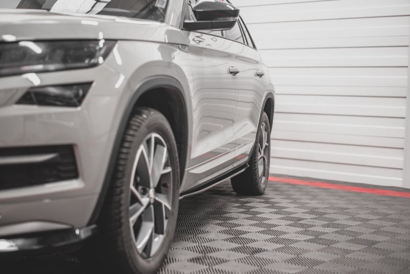 Maxton Seitenschweller Ansatz für Skoda Kodiaq Mk1 Sportline/RS schwarz Hochglanz SK-KO-1-SL-SD2-G