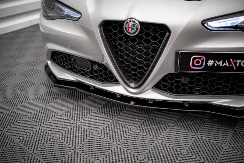 Maxton Front Ansatz V.1 für Alfa Romeo Giulia Sport schwarz Hochglanz AL-GI-1-SPORT-FD1-G