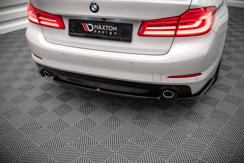Maxton Mittlerer Diffusor Heck Ansatz für BMW 5er G30 schwarz Hochglanz BM-5-G30-RD1-G