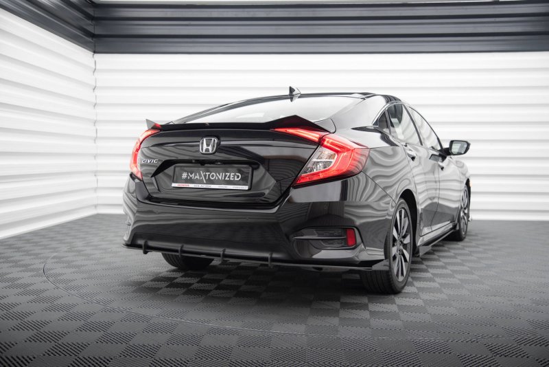 Maxton Hintere Seiten Flaps Honda Civic Mk10 schwarz Hochglanz HOCI10CNC-RSF1-G