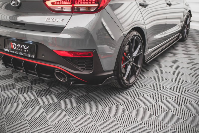 Maxton Heck Ansatz Flaps Diffusor V.3 für Hyundai I30 N Hatchback Mk3 Facelift schwarz Hochglanz HY-I30-3F-N-RSD3-G