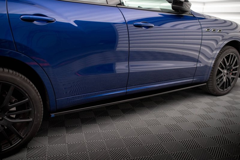 Maxton Seitenschweller Ansatz für Maserati Levante GTS Mk1  schwarz Hochglanz MS-LE-1-GTS-SD1-G