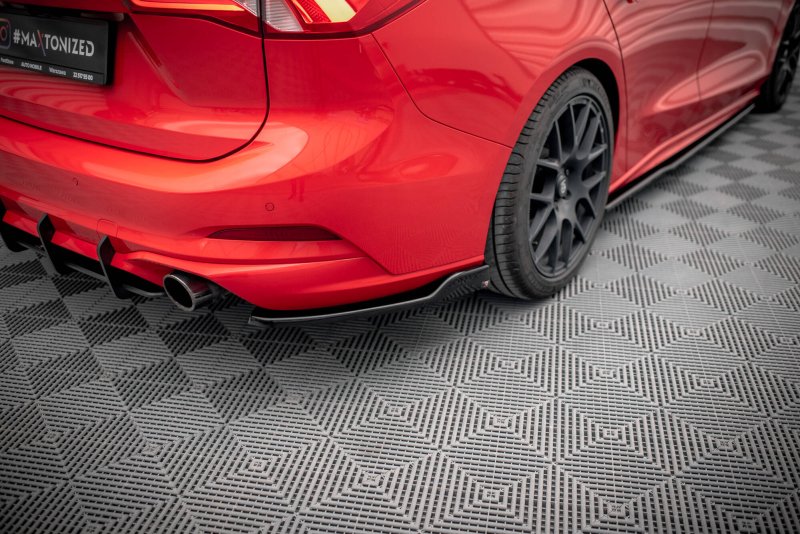 Maxton Heck Ansatz Flaps Diffusor V.6 Ford Focus Kombi ST Mk4 schwarz Hochglanz FO-FO-4-STLINE-ES-RSD6-G