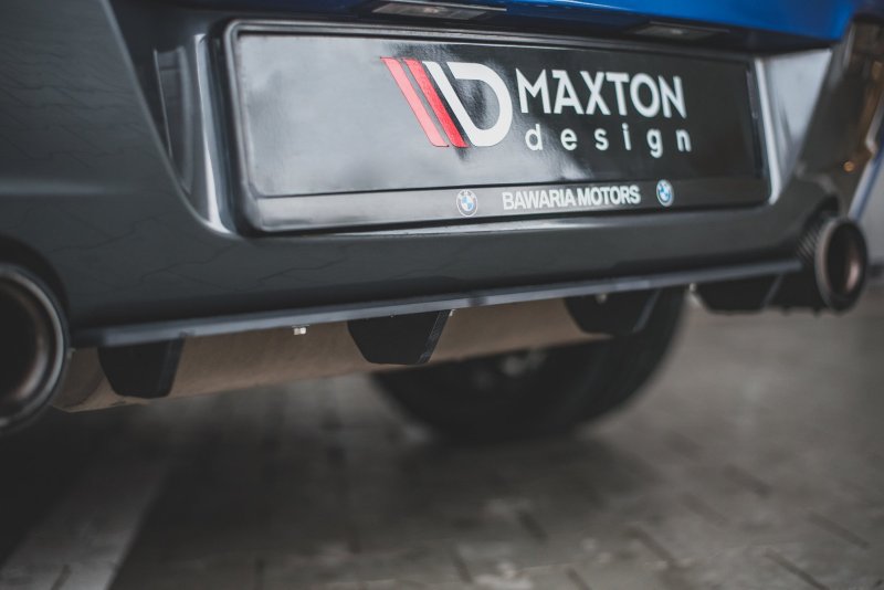 Maxton Racing Heckschürze für BMW M135i F20 BM1F20MCNC-RS1BRB