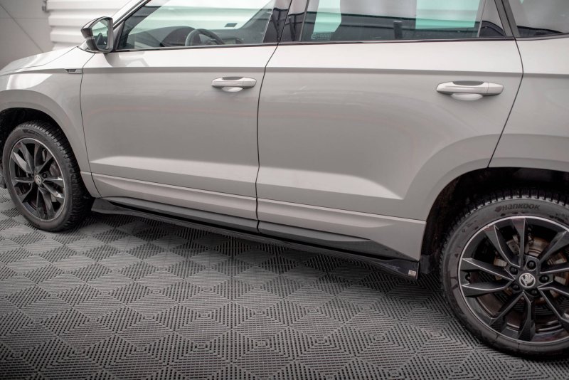 Maxton Seitenschweller Ansatz für Skoda Karoq Sportline Mk1 Facelift schwarz Hochglanz SK-KA-1F-SL-SD1-G