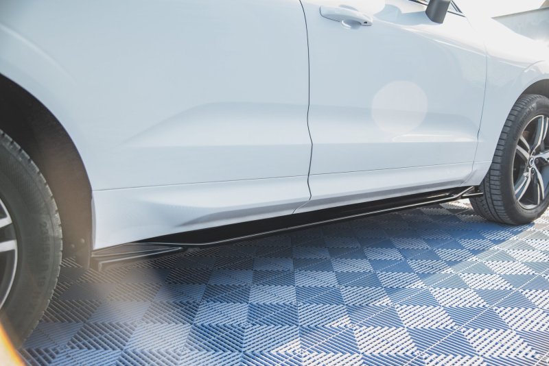 Maxton Seitenschweller Ansatz für Volvo XC60 Mk2 R-Design schwarz Hochglanz VO-XC60-2-RDESIGN-SD1-G