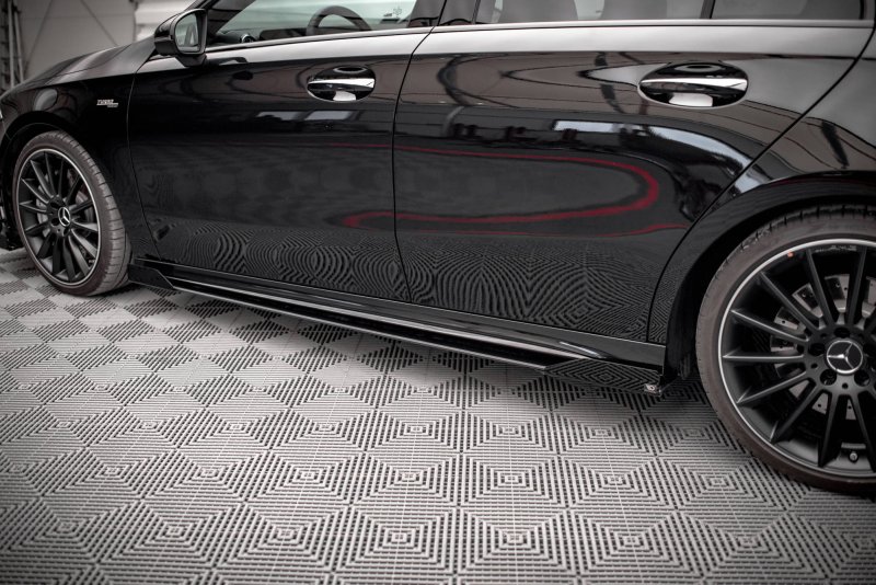 Maxton Side Flaps Mercedes A35 AMG / AMG-Line Aero Pack W177  schwarz Hochglanz MEA17735CNC-SF1-G