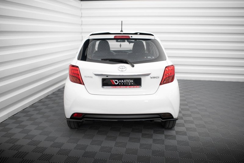 Maxton Mittlerer Cup Diffusor Heck Ansatz Toyota Yaris Mk3 Facelift schwarz Hochglanz TO-YA-3-RD1-G