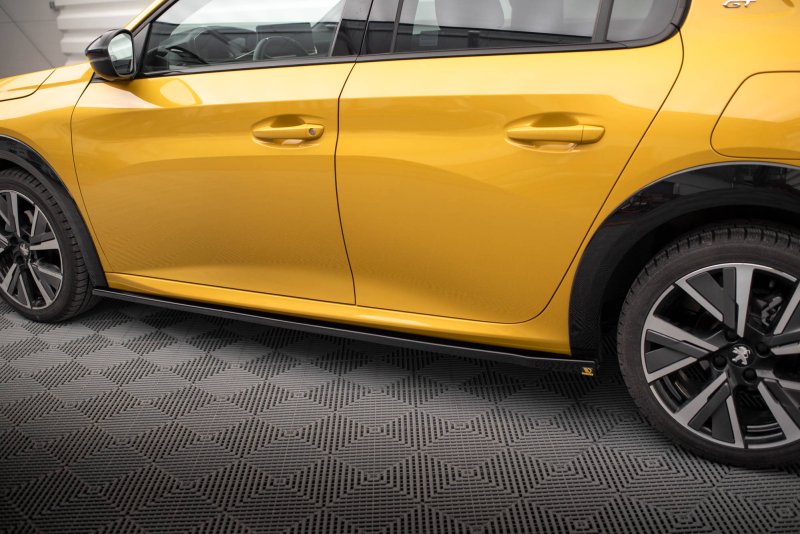 Maxton Seitenschweller Ansatz für Peugeot 208 GT Mk2 schwarz Hochglanz PE-208-2-GT-SD1-G