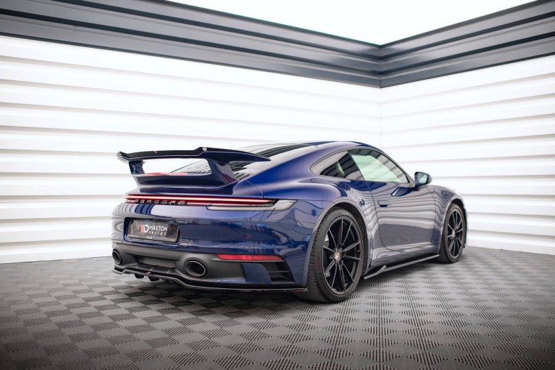 Maxton Mittlerer Diffusor Heck Ansatz DTM Look für V.1 Porsche 911 Carrera Aero 992 schwarz Hochglanz PO-911-992-CA-AERO-RD1G+RD3-G
