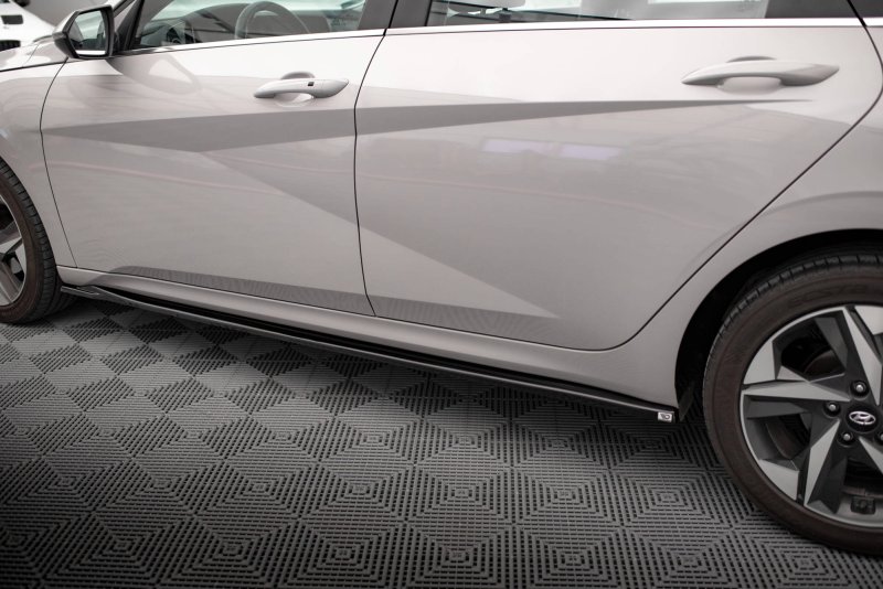 Maxton Seitenschweller Ansatz für Hyundai Elantra Mk7 schwarz Hochglanz HY-EL-7-SD1-G