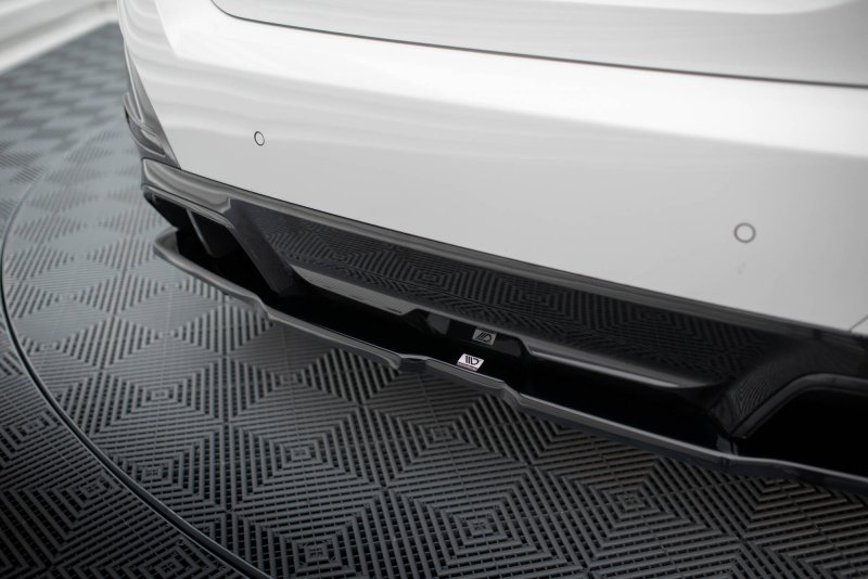 Maxton Mittlerer Diffusor Heck Ansatz DTM Look für V.2 BMW i4 M-Paket G26 schwarz Hochglanz BM-I4-G26-MPACK-RD2G+RD3-G